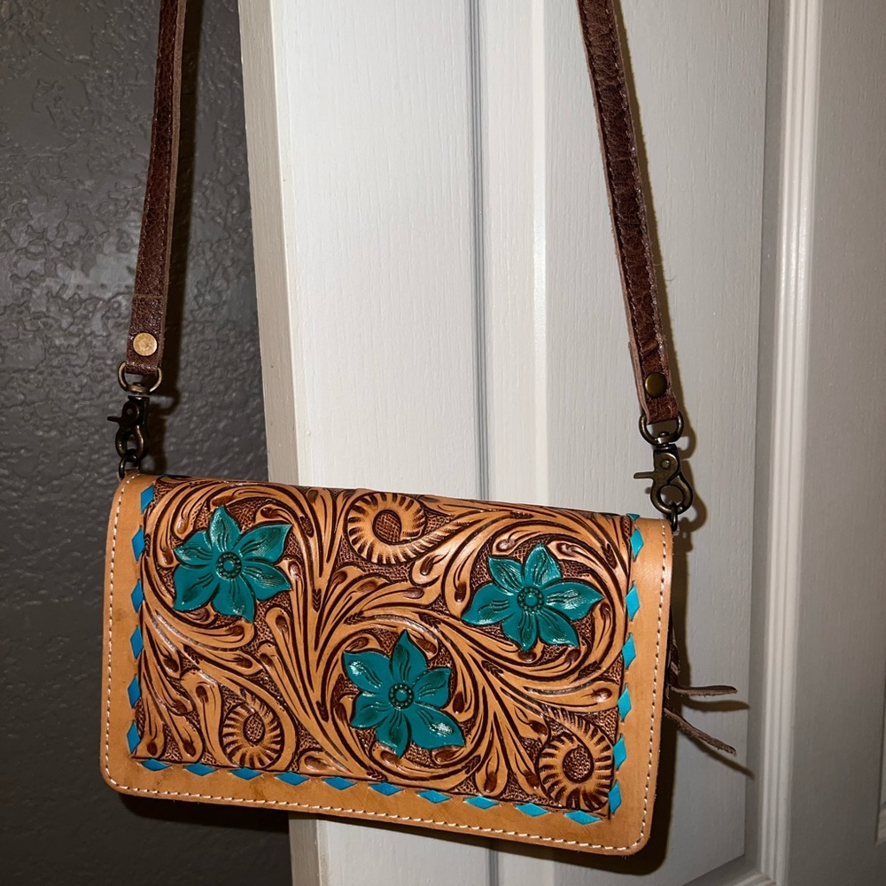beautiful leather crossbody wallet bag